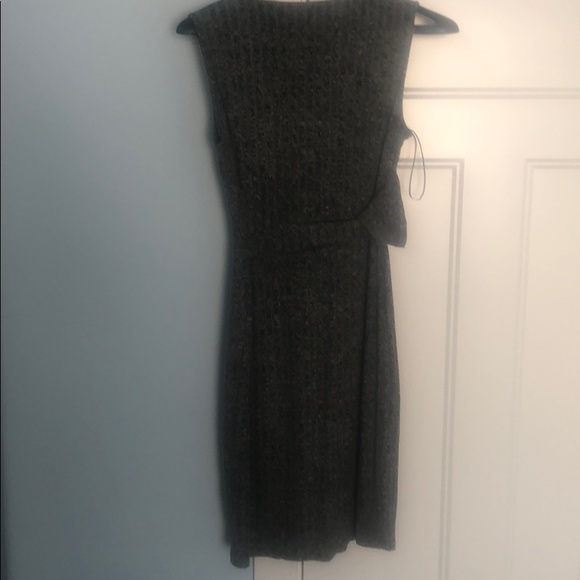 BNWT Thyme Maternity Grey Dress - Picture 3 of 3